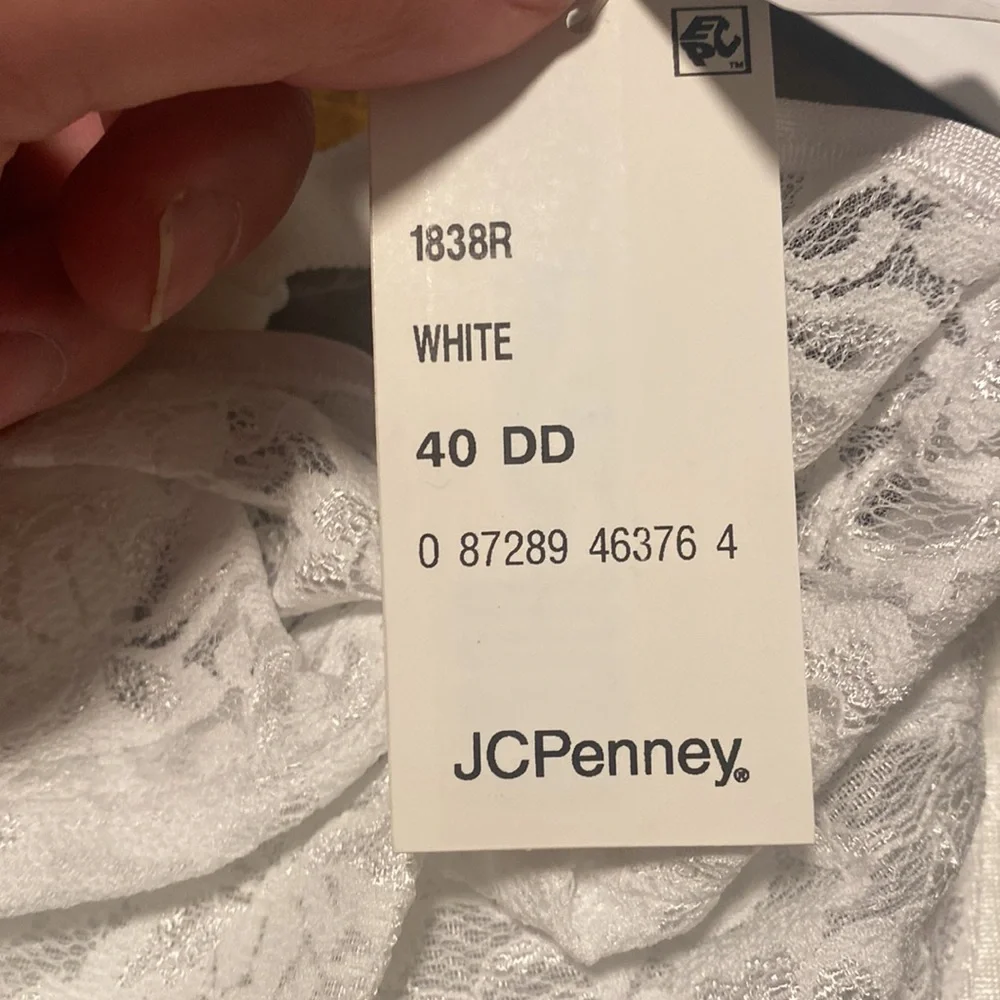 JCPenney Bras this model in size 40 DD only, NWT $17, other colors and sizes - Picture 5 of 9